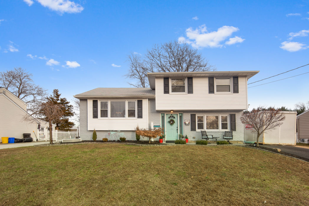 381 Wedgewood Drive Turnersville NJSold!