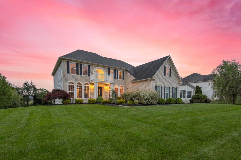 Beautiful Home 20 Maple Glen Court, Swedesboro NJ 08085