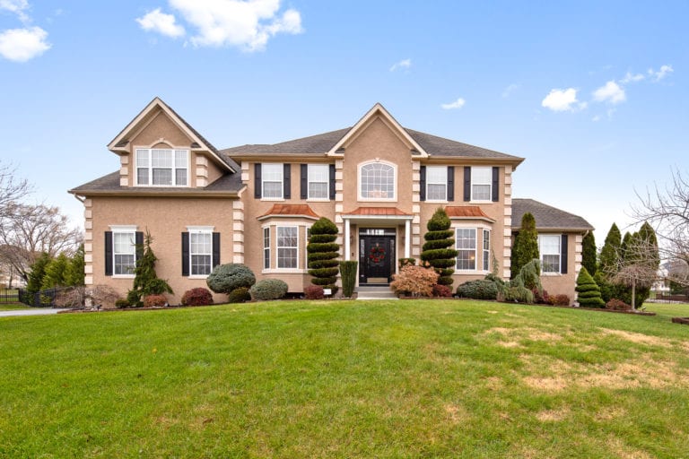 10 Hunters Creek Circle