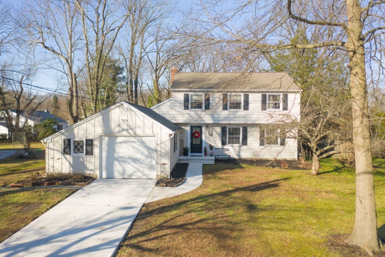 Front of 216 Westover Dr