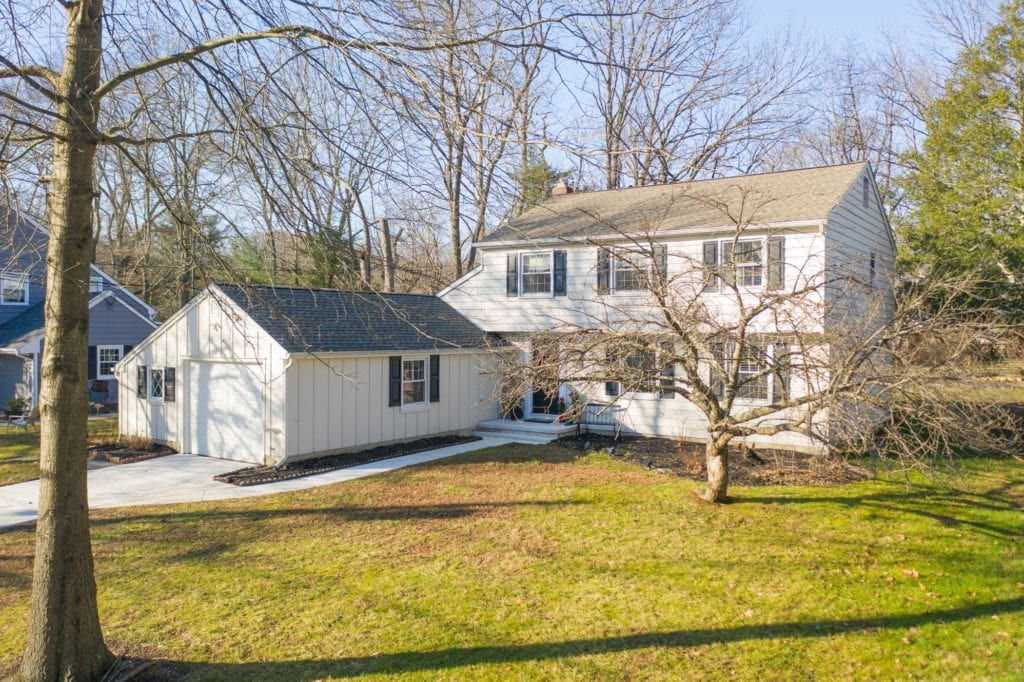 side view of 216 Westover