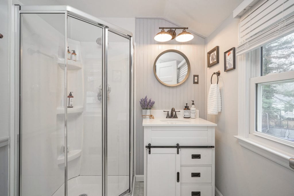 216 westover Master bathroom