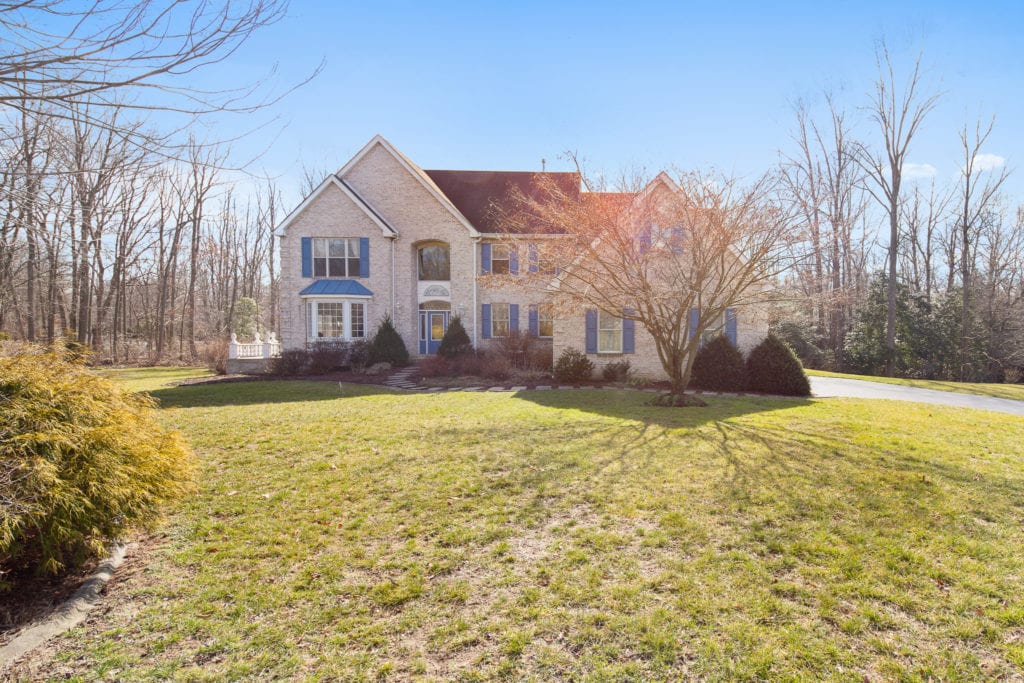 Street view of 19 Hollybrook