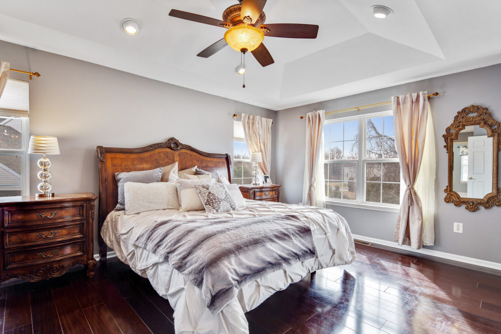 Master bedroom 