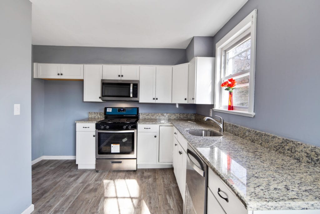 The kitchen of 575 Bellview