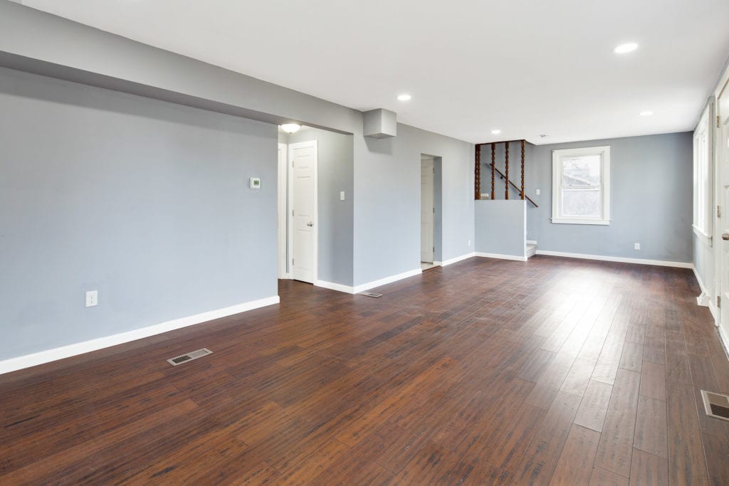 The living room of 575 Bellview