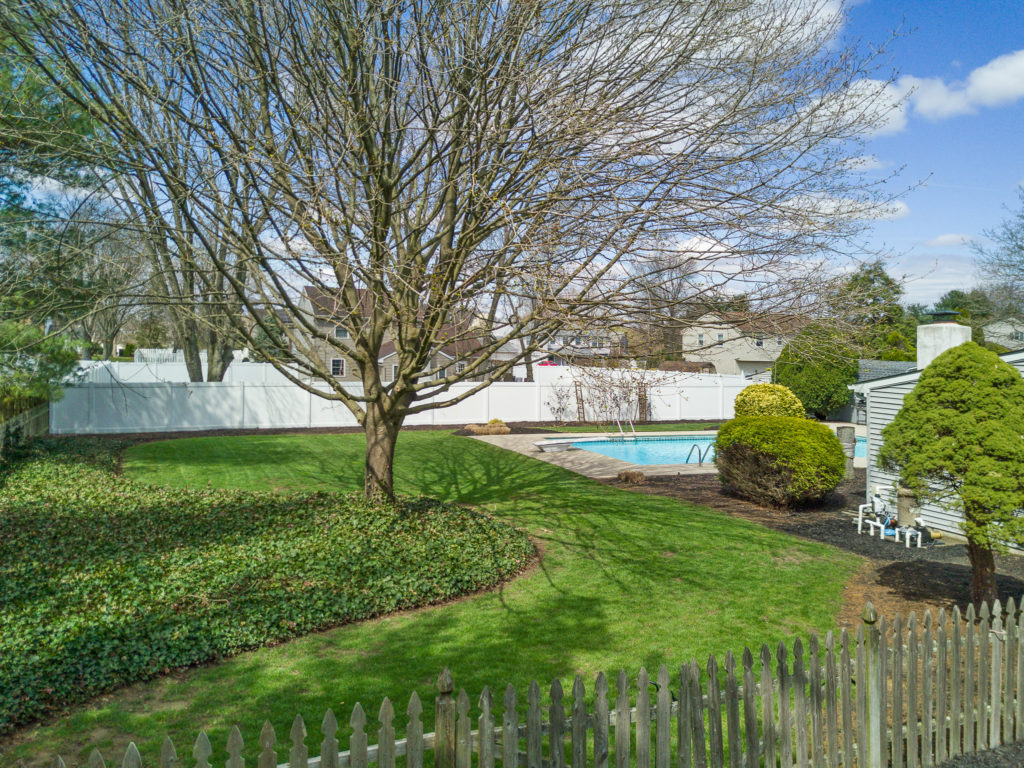 yard at 106 Karen Court