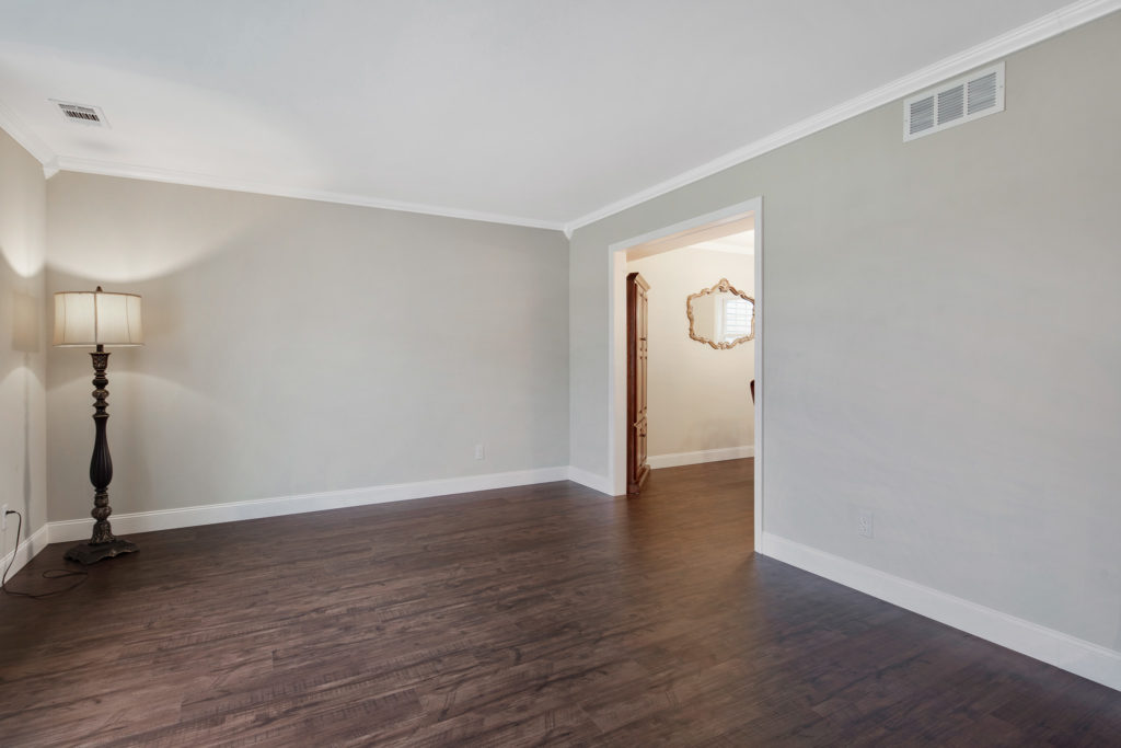 Living room of 106 Karen Court Mullica Hill