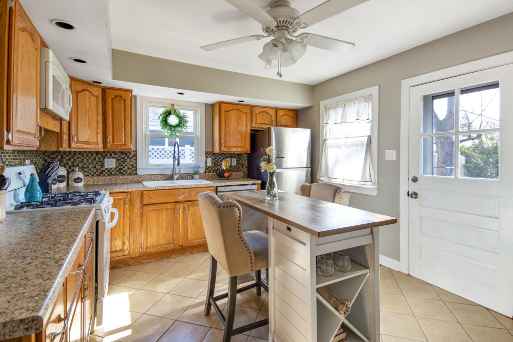 The Eat-In Kitchen