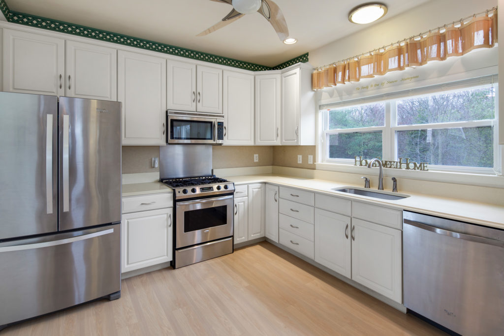 kitchen 25 Turtle Creek Drive