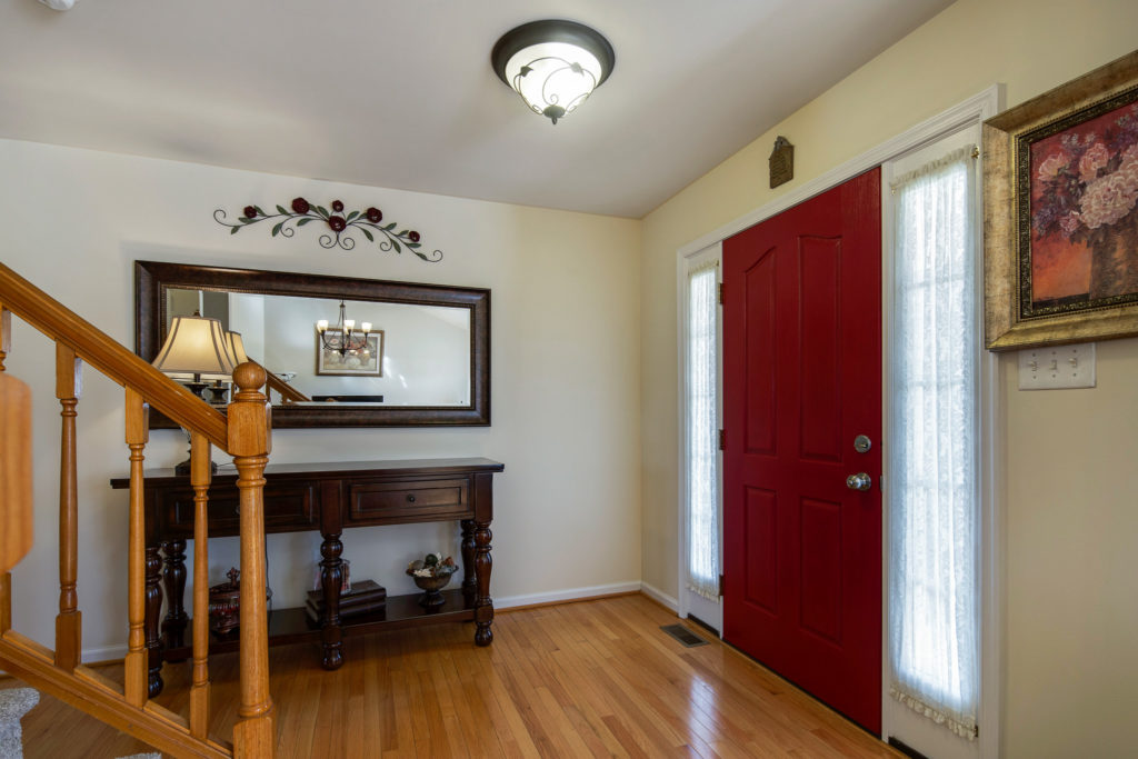 The foyer of 2906 Good Intent Road