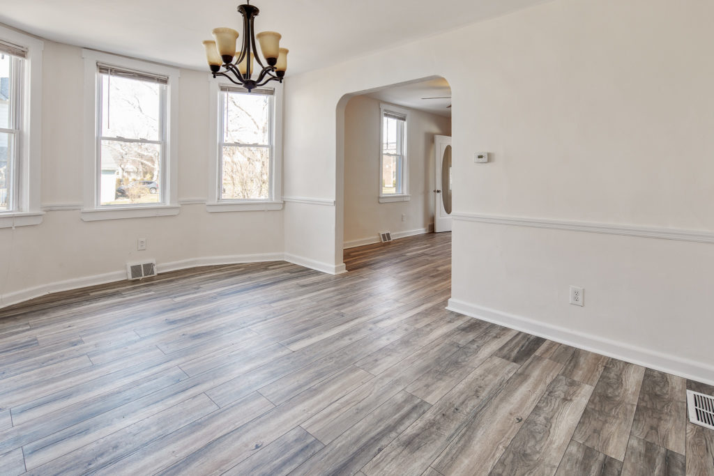 The dining room of 3815 Union Avenue