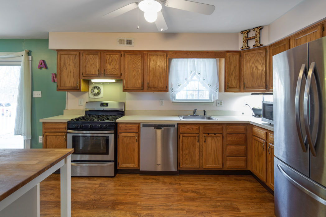 Kitchen of 39 Winfield Road