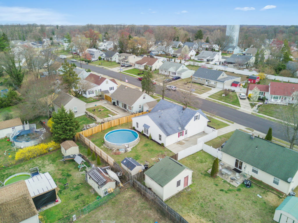 Aerial view of 470 Dickinson
