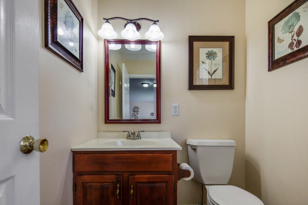 Powder room