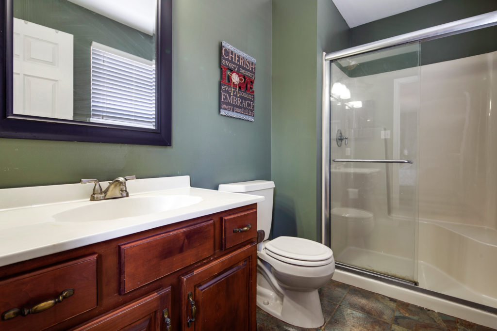 Master Bathroom at 49 Woodduck