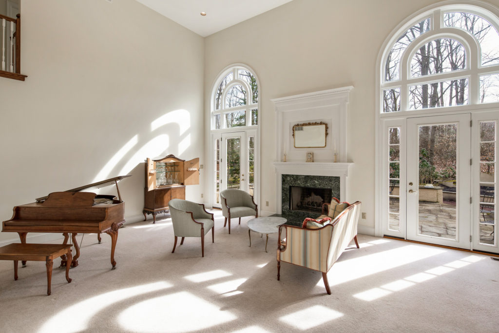 Gorgeous wall at 5 Saint Johns Lane