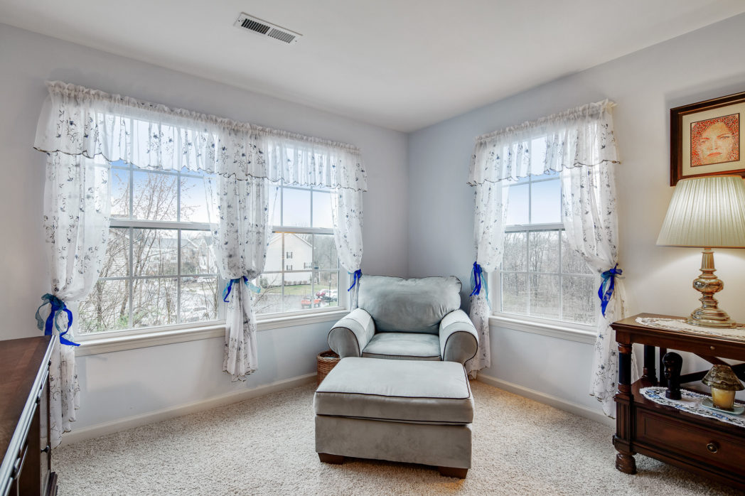 Master Bedroom sitting area