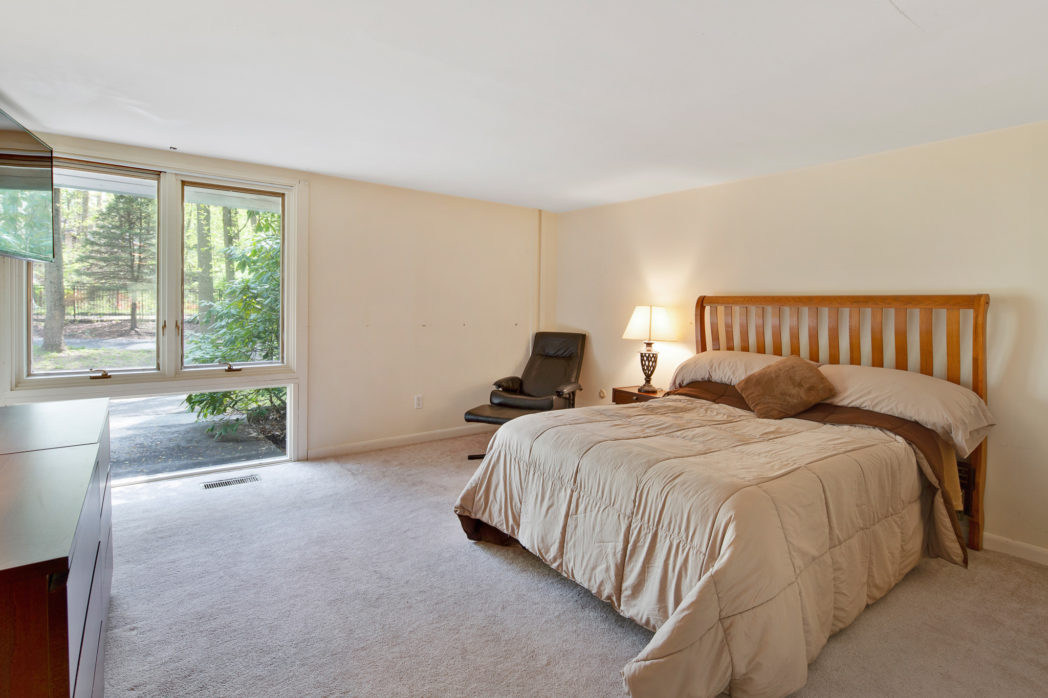 Bedroom 15 Springhill Road Mantua