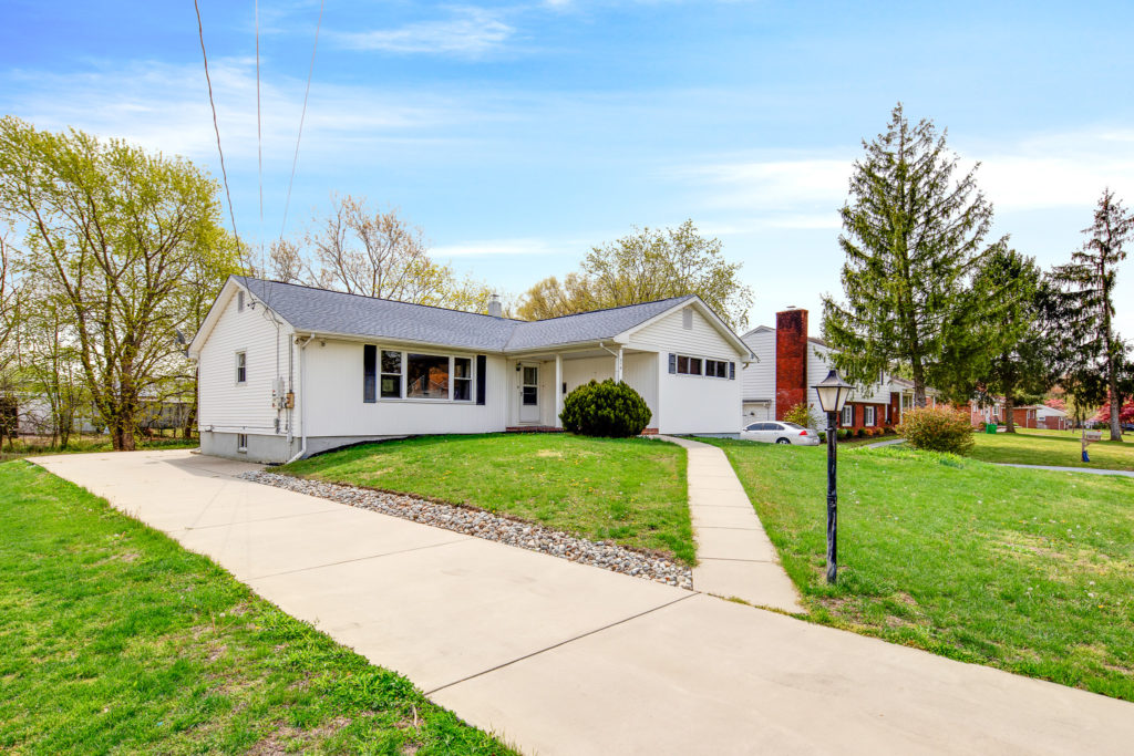 Driveway view of 319 Jefferson Street Penns Grove
