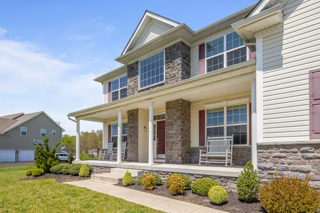 4 Palomino Circle Mantua Front Porch