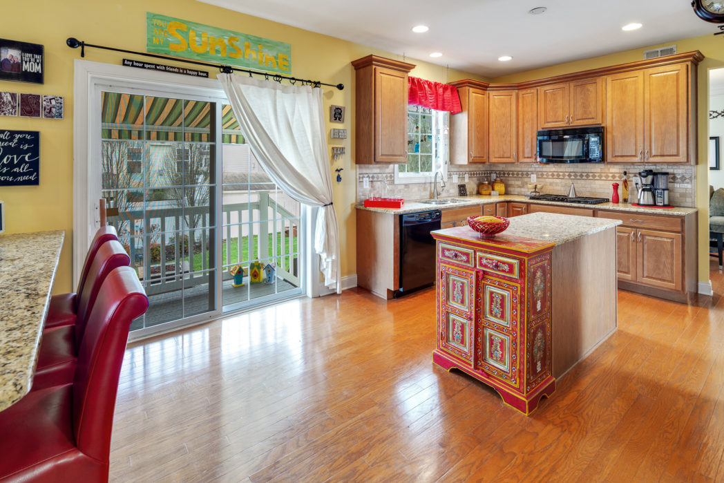 Kitchen of 635 Bainbridge
