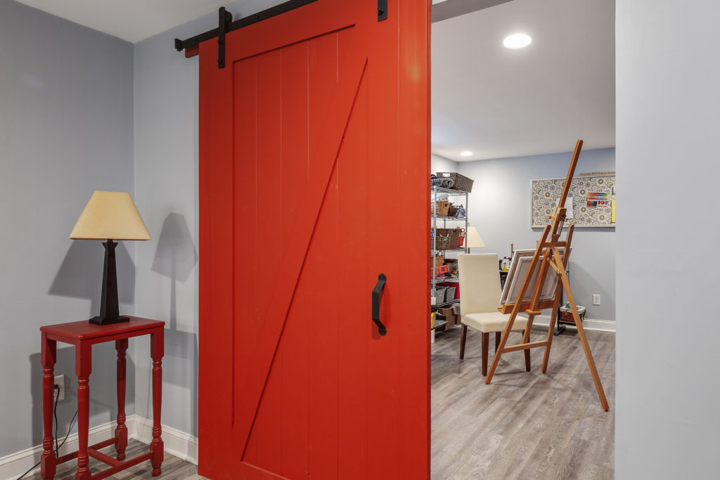 baement red door 635 Bainbridge