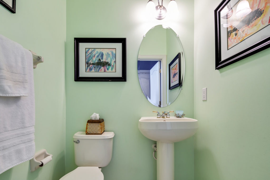 Powder room of 635 Bainbridge Drive