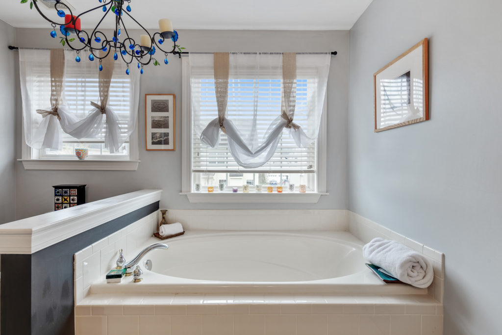 Master bedroom of 635 Bainbridge