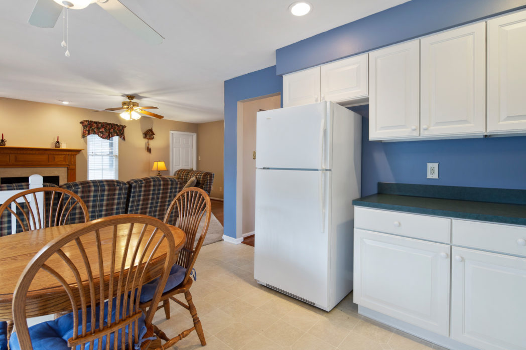Eat In Kitchen