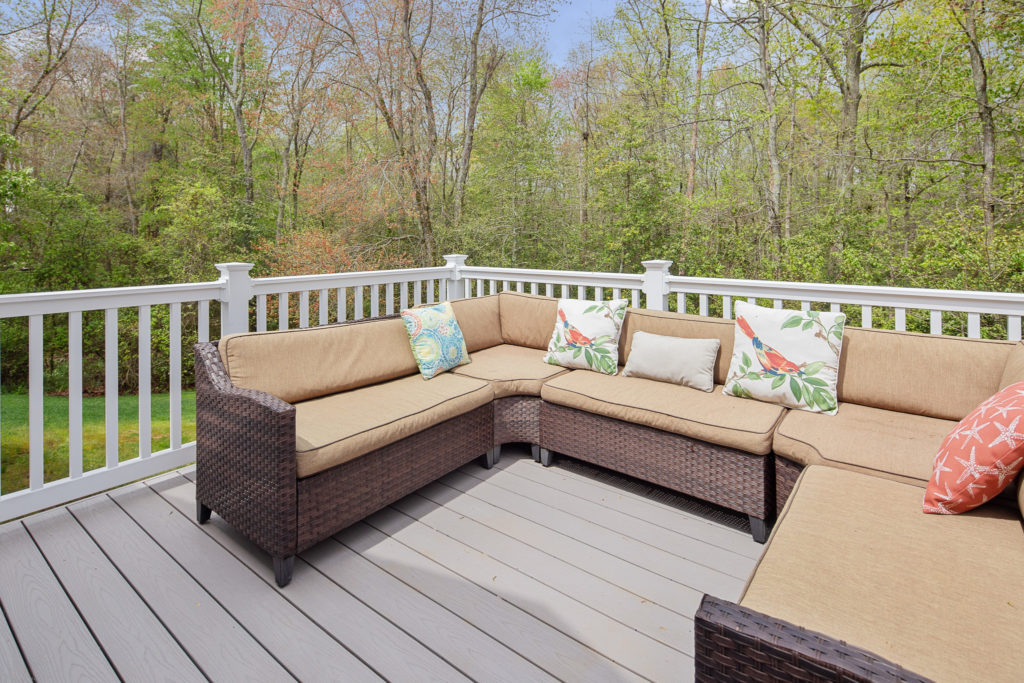 Deck at 130 Millstone Way monroeville