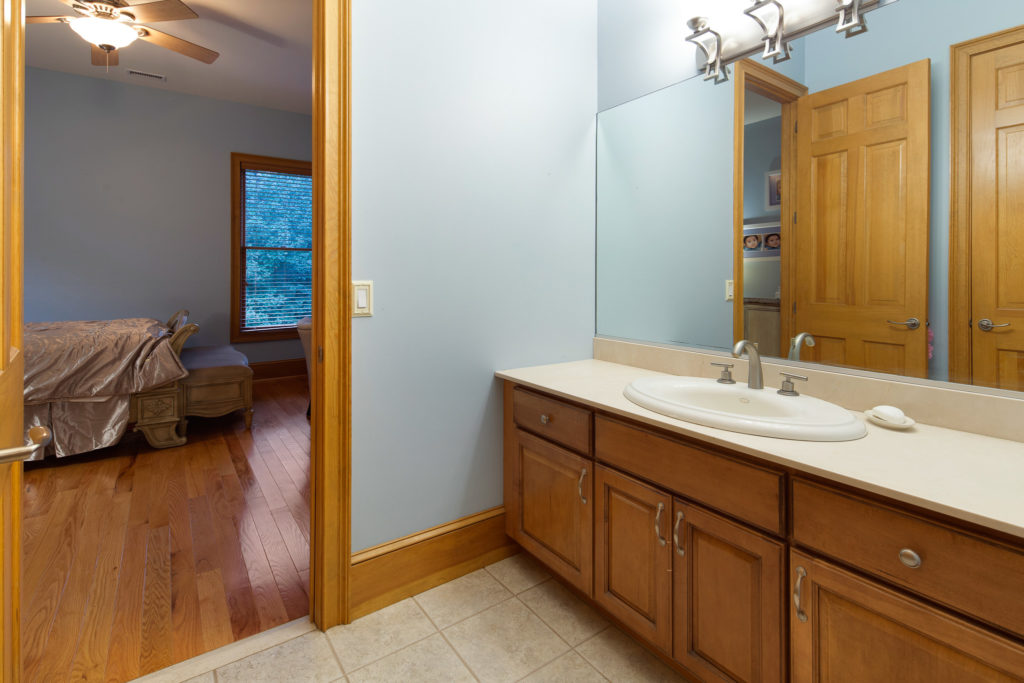 539 Shadowbrook Trail
